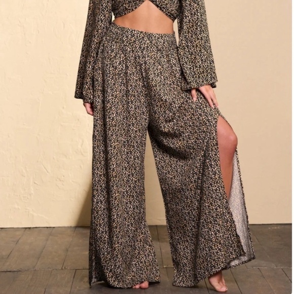 Maaji Pants - Anthropologie Maaji Woven Modal Animal Print Flowy Palazzo Pants size Medium